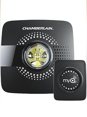 NWOB Chamberlain MyQ Wi-Fi Smart Garage Door  Hub MYQ-G0302